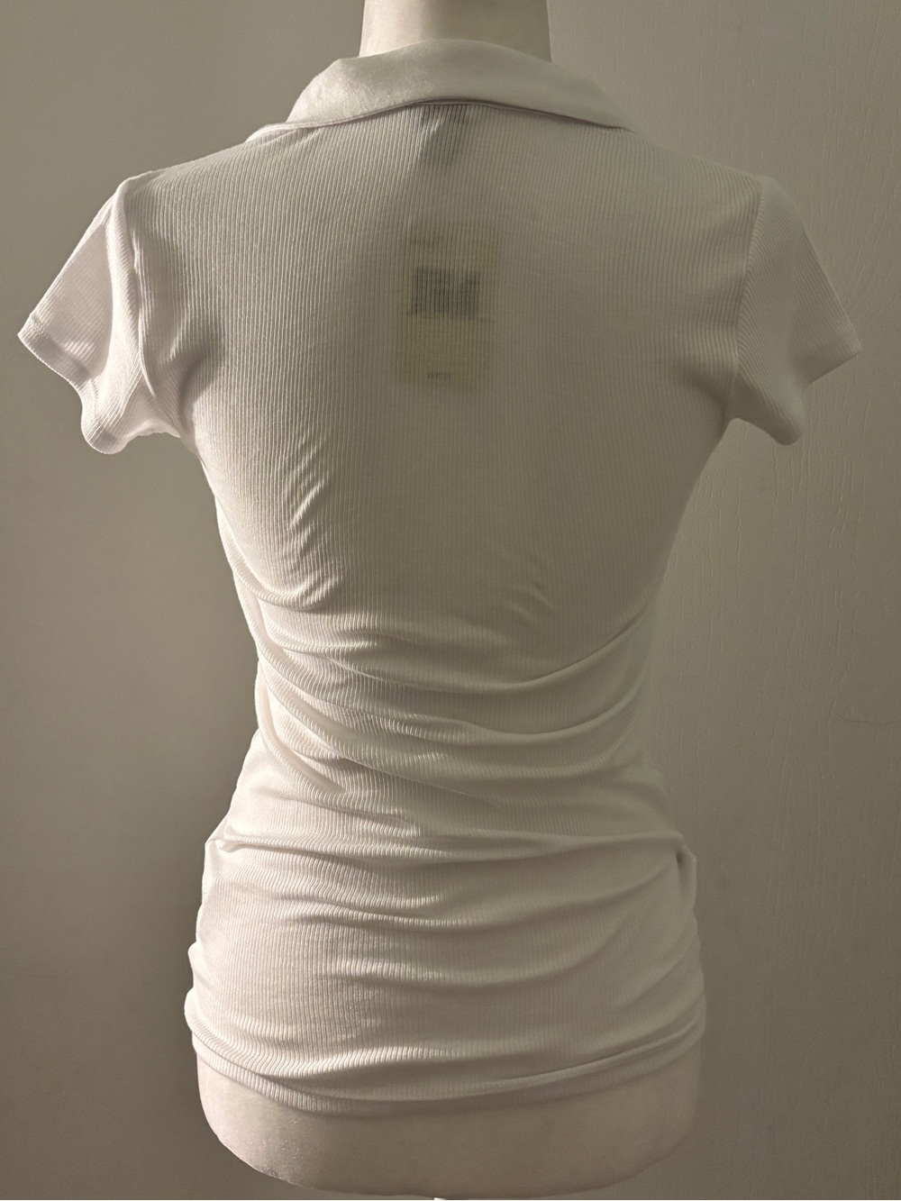 Guess White Ribbed Polo V-Neck Tee - Picture 5 of 8